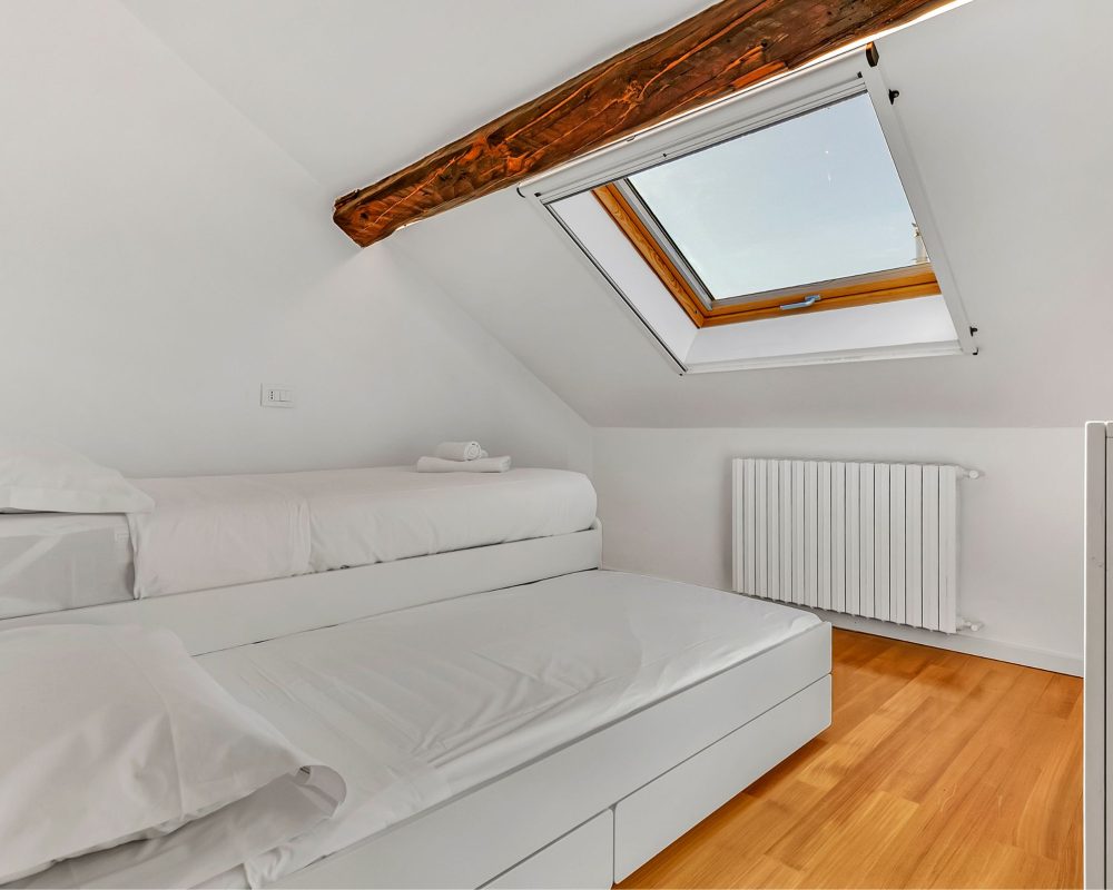 cosmopolitan bedroom